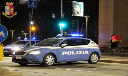 Asse anarchico Milano-Torino: la Polizia ha scoperto chi ha danneggiato quattro uffici postali per rappresaglia