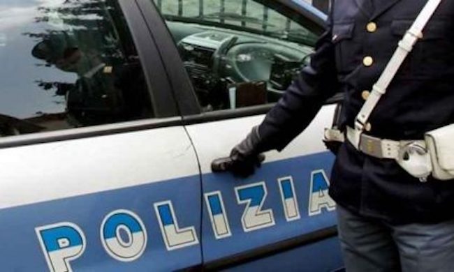 In corteo senza mascherina né distanze: 24 persone multate