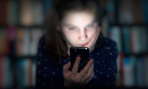 Abusa di tre ragazzine adescate sui social: condannato a 19 anni