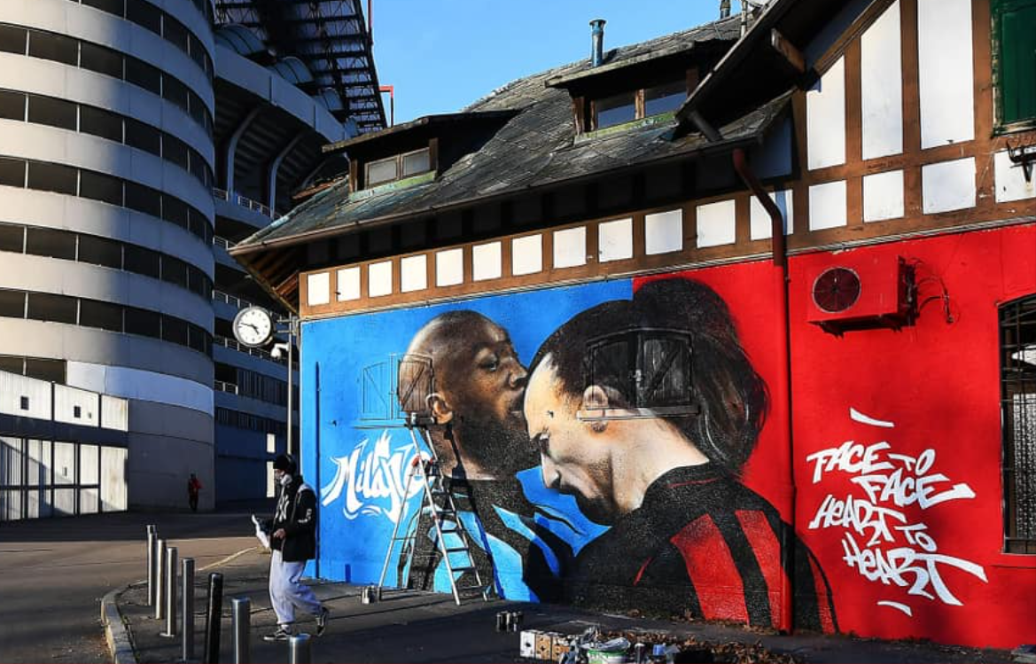 E’ già clima Derby, lo scontro Ibra-Lukaku diventa un graffito