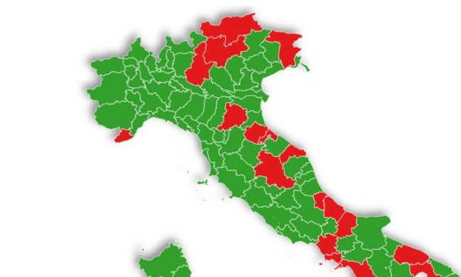 Covid, varianti e zone rosse provinciali: Milano (al momento) sotto la soglia critica