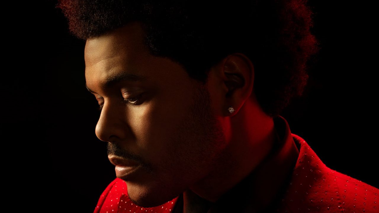Chi è The Weeknd, il cantante da miliardi di ascolti che sarà in concerto a Milano