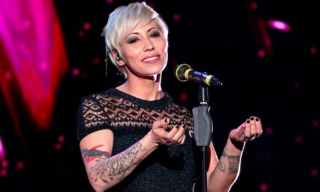 MALIKA AYANE: Ti piaci così è il suo MALIFESTO