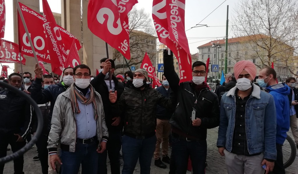 Sciopero rider a Milano, tutti in piazza per i propri diritti