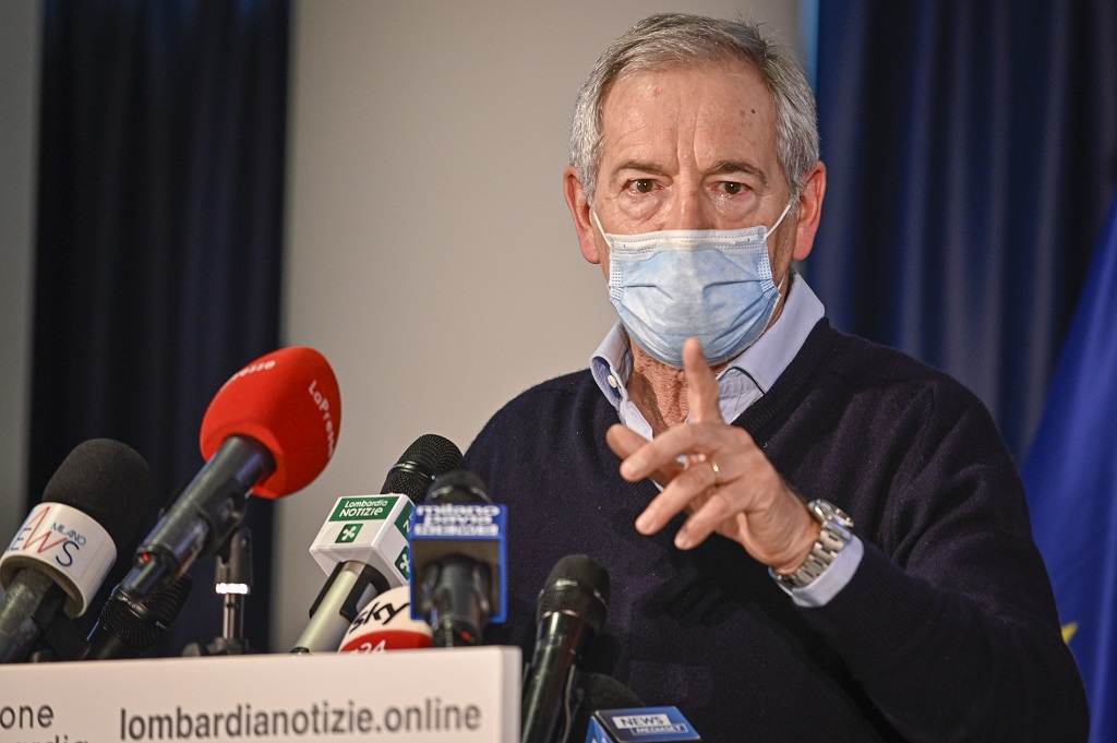Bertolaso lascia la Lombardia ma per l’opposizione un “commissario part-time” non è accettabile