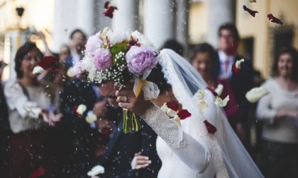 Matrimoni, un settore in crisi da un anno ma l'edizione online "Fiera Milano Sposi" è un successo