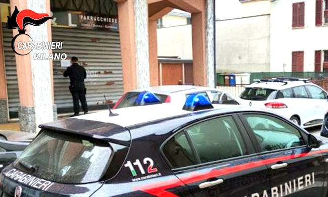 Parrucchiere sorpreso a lavorare: sanzionati clienti e lavoratori