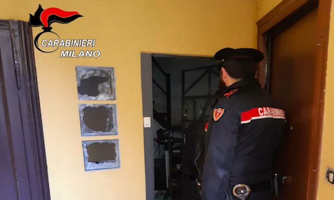 Lite per l’affitto, in due danno fuoco all’appartamento con dentro l’inquilino
