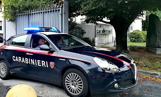 Compleanno con grigliata in casa: arrivano i Carabinieri
