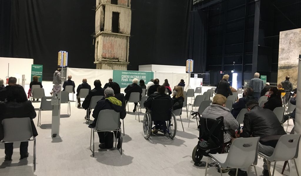 La mia vaccinazione: varcare la soglia dell’Hangar Bicocca e realizzare che questa sarà storia