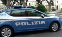Duomo, tentata rapina: 27enne minacciata con un paio di forbici, due arresti