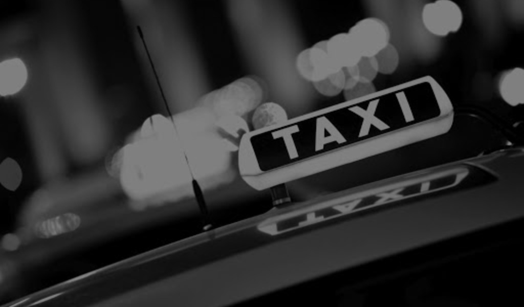 Arrestato taxista spacciatore: al posto che persone trasportava cocaina
