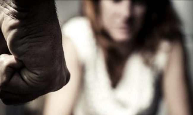 Violenza domestica aumentata coi lockdown, a Milano 5 strutture rieducano gli uomini violenti