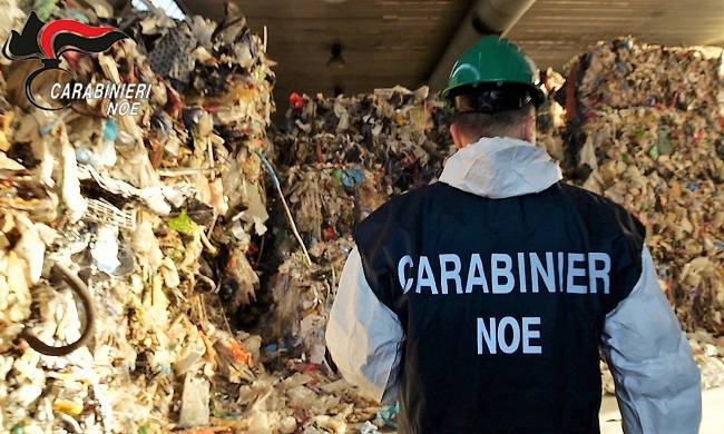 Traffico illecito di rifiuti per quasi 2 milioni di euro: 5 arresti