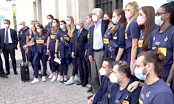 La Nazionale di pallavolo vaccinata al Palazzo delle Scintille di Milano