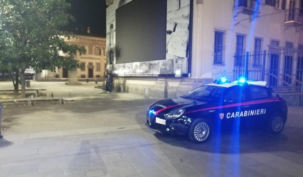 Pitbull usato come “arma da rapina” scagliato contro le vittime (e i Carabinieri)