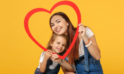 Festa della mamma 2021 domenica 9 maggio: frasi e immagini d'auguri