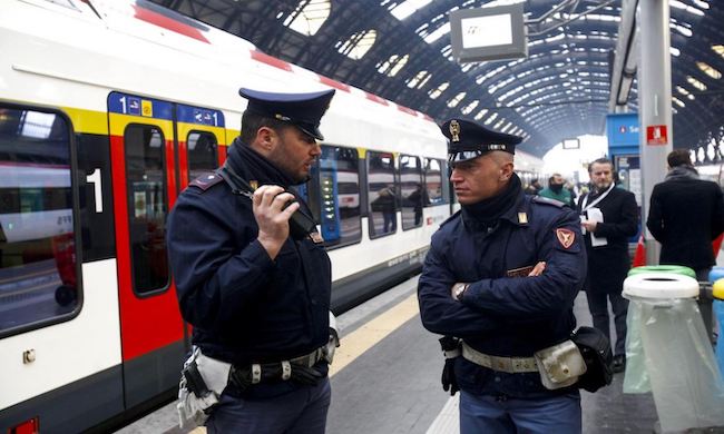 Evade dai domiciliari per andare a trovare la fidanzata minorenne: 27enne arrestato