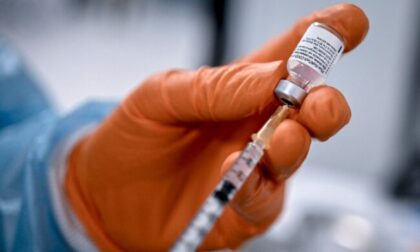 Vaccini Covid: da oggi sarà possibile spostare data e luogo del richiamo