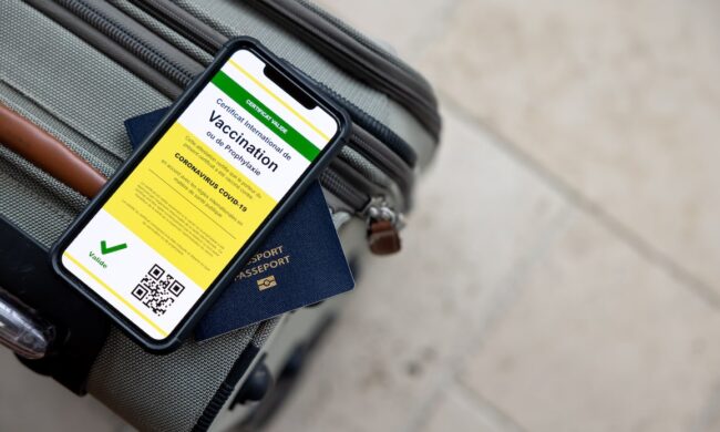 Green pass obbligatorio: dov’è necessario, come riceverlo, come si svolgono le verifiche
