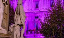 Palazzo Marino illuminato di viola, colore internazionale della disabilità