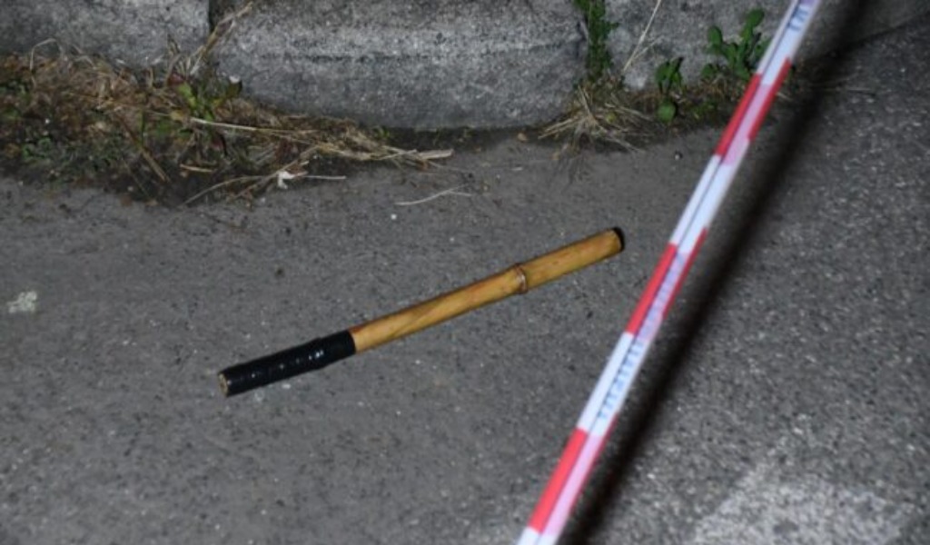 Rissa tra giovani gang con bastone e coltello: 22enne muore in ospedale