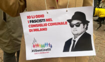 Assedio antifascista al primo Consiglio comunale di Milano: "Valcepina dimettiti"