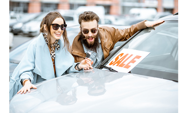Comprare un’auto usata: documenti e informazioni da verificare