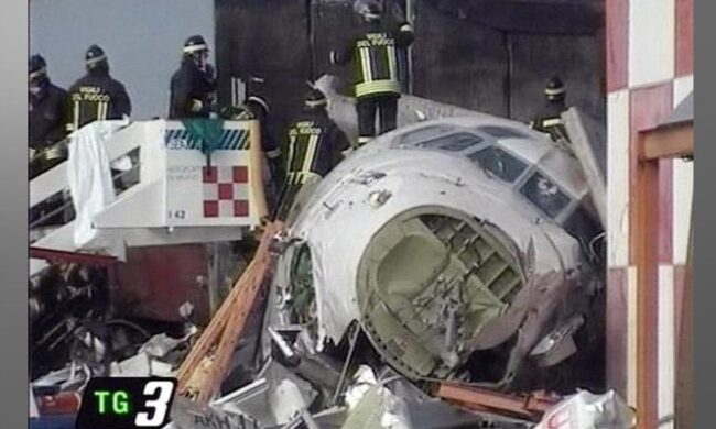 20 anni fa la strage all’aeroporto di Milano Linate dove morirono 118 persone