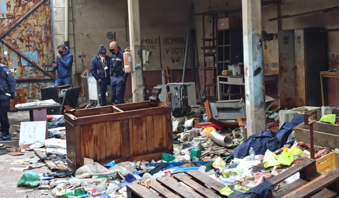 Sgomberate le palazzine liberty di viale Molise: 130 persone allontanate