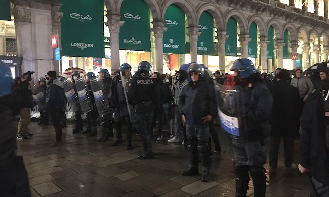 Corteo No green pass, denunciato manifestante che aveva aggredito giornalisti