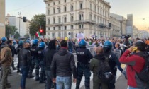 La protesta No Green pass si divide: tra proteste clandestine e sit-in all'Arco della Pace