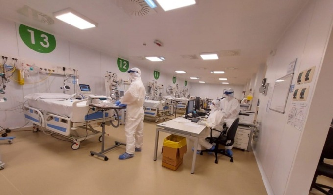 Lombardia pronta a riaprire l’ospedale in Fiera (per evitare la zona gialla)