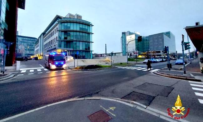 Esplosione all’alba del Natale in un palazzo di Generali: una donna grave