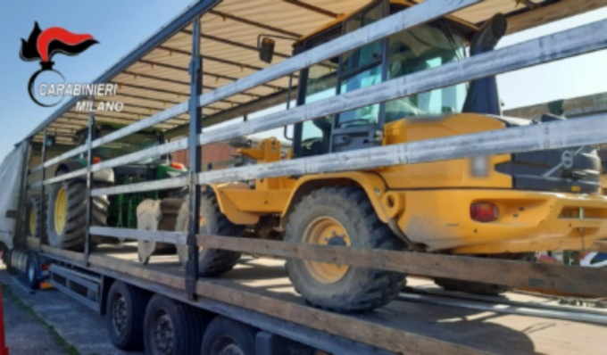 Rubavano auto e mezzi d’opera: nove arresti, anche a Milano