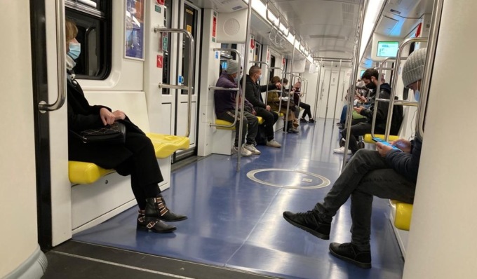 Ritrovata in metro la 15enne down scomparsa da Milano mentre andava agli esami di terza media