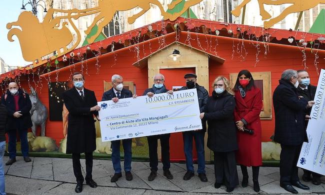 Tornano i Mercatini di Natale a Milano: ben 64 “baite” in piazza Duomo