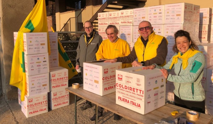Coldiretti dona 70 quintali di cibo alle famiglie bisognose di Milano, Lodi e Monza
