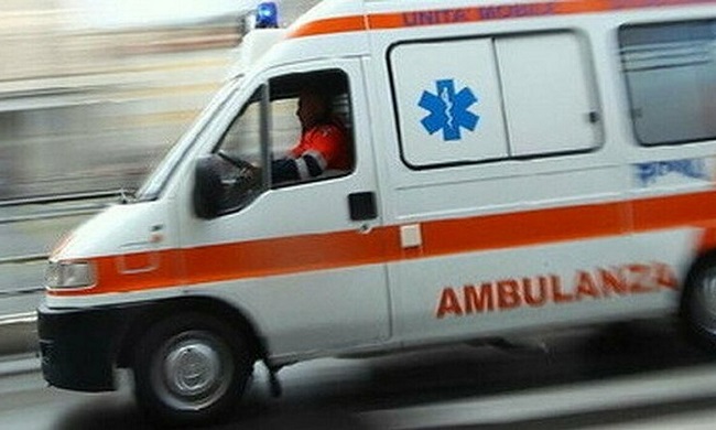 25enne muore dopo essere stato investito da un autobus Atm