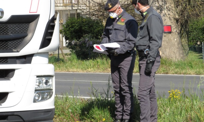 Comprava gasolio (senza pagare l’iva) e poi lo rivendeva a prezzi stracciati