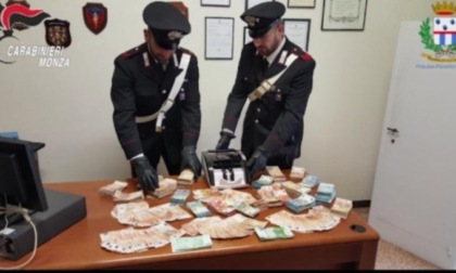 Si fingono carabinieri per derubare i pusher rivali: 800 chili di droga sequestrati