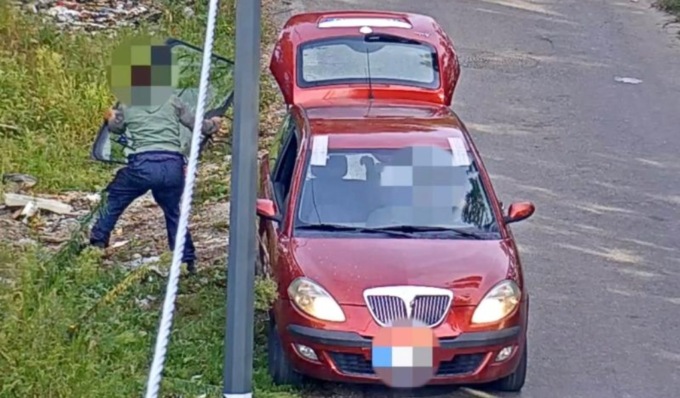 Grazie alle fototrappole sanzionati 77 incivili dei rifiuti: facevano di Milano una grande discarica