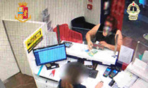 Rubavano buste con contanti esteri arrivate a Linate via posta per 350mila euro: 7 indagati