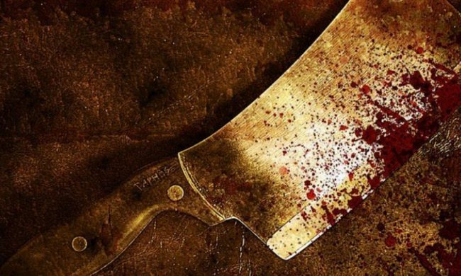 Depresso per le spese di ristrutturazione della casa tenta di uccidere con una mannaia la moglie