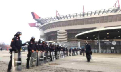 Invasione di campo e aggressioni: emessi 6 Daspo dopo il derby