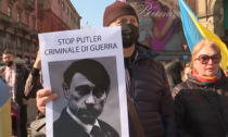 In migliaia in piazza a Milano per la pace al fianco degli immigrati ucraini