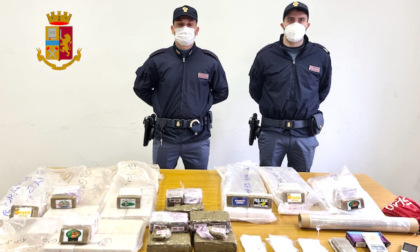 22 kg di droga nell'appartamento dell'amica: arresta 46enne