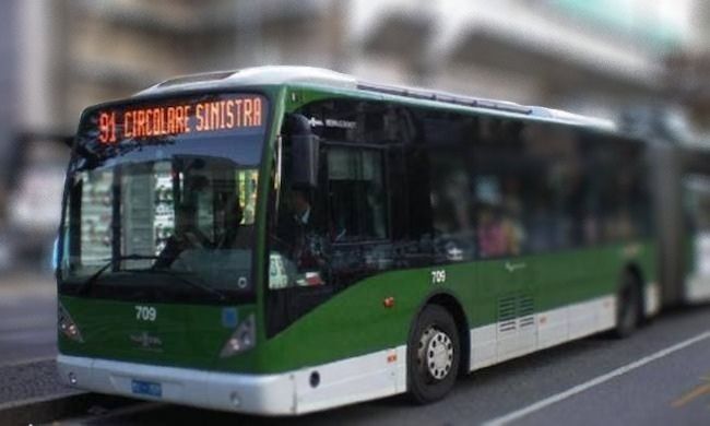 Boreseggiano anziana su filobus 91: quattro giovani arrestate