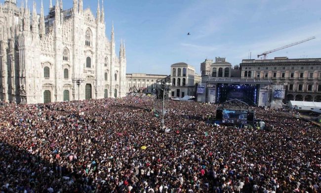 maleta Sospechar Foto Il 21 maggio 2022 torna il concerto in Piazza Duomo di Radio Italia Live