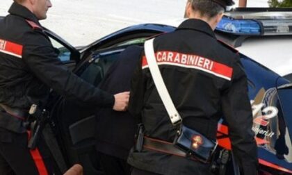 Scattano le manette ai polsi una 26enne: doveva già essere in carcere da tempo